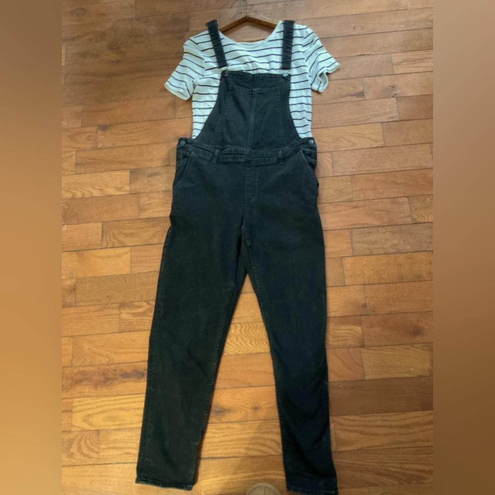 SUPER CUTE, NWOT, H&M OVERALLS, SIZE 14 WITH NWOT T-SHIRT (L)